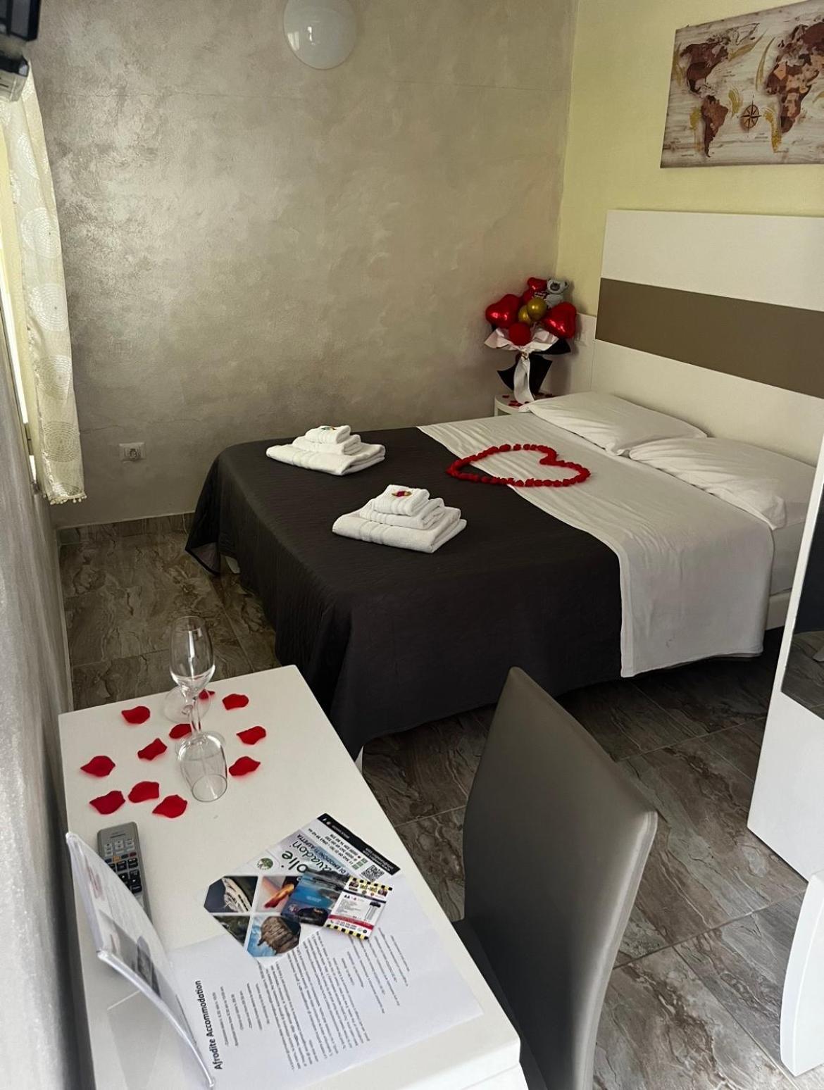 Afrodite Accomodation Tropea Exterior foto
