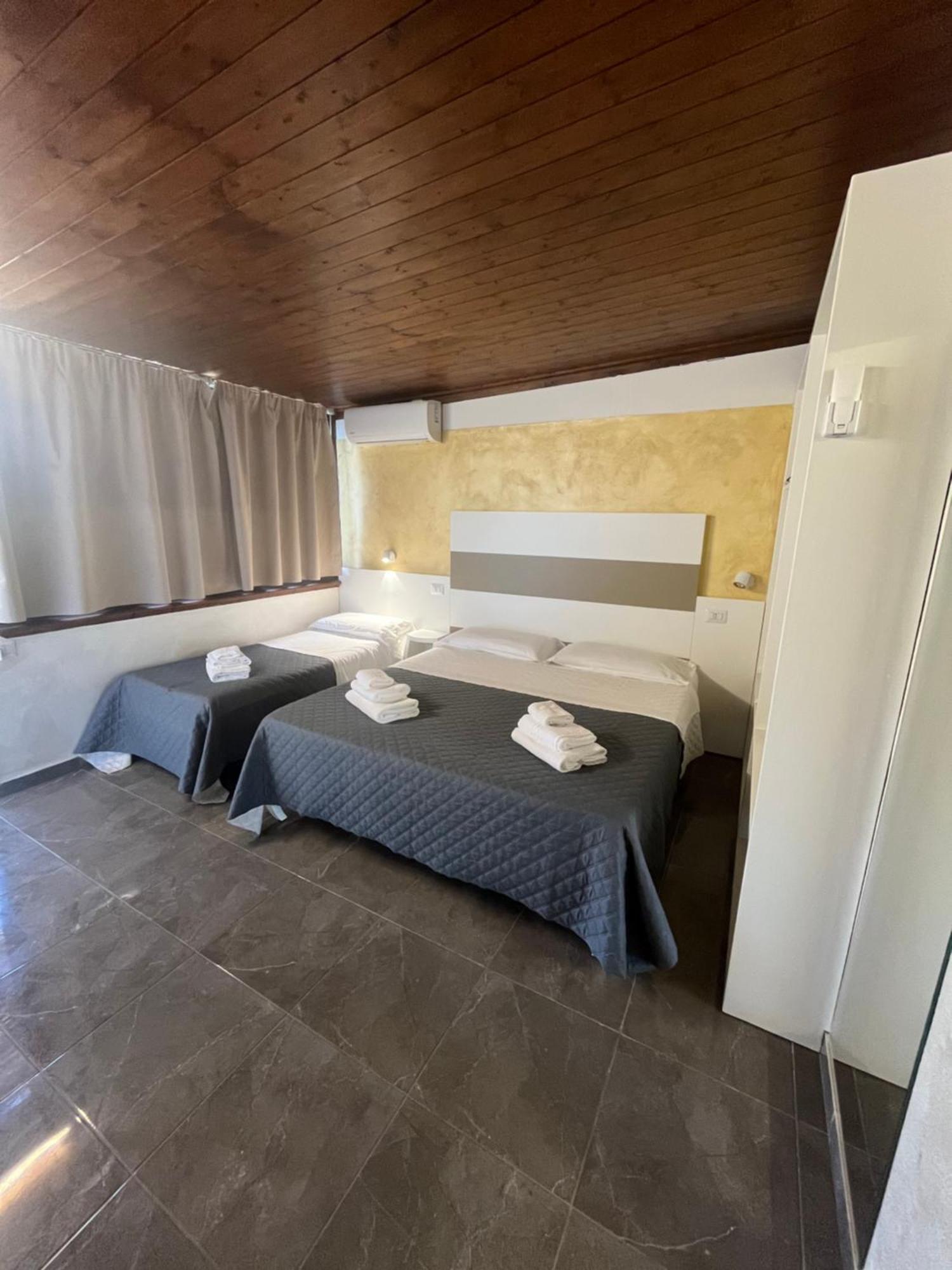Afrodite Accomodation Tropea Exterior foto
